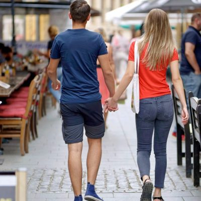 couple, walking, street-6582412.jpg